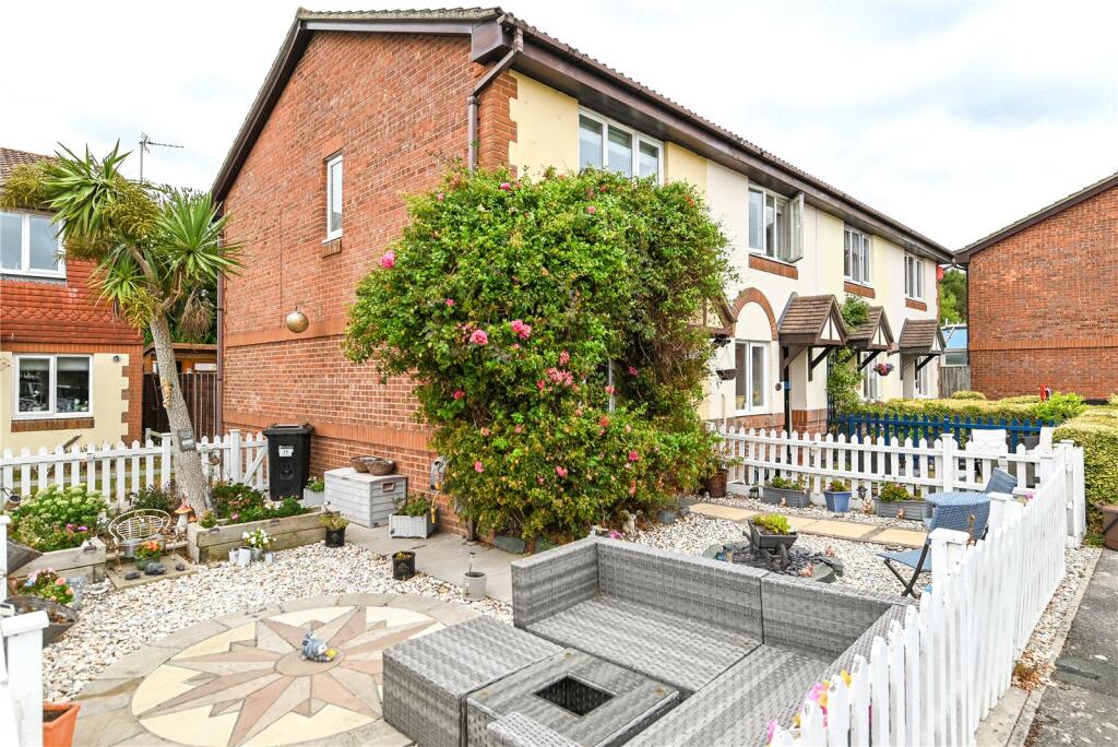 Additional image 11 of Stag Close, New Milton, Hampshire, BH25