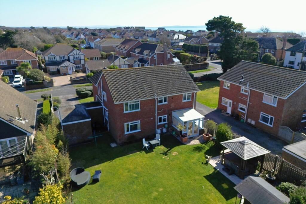 Additional image 12 of Woodlands Road, Barton On Sea, New Milton, Hampshire. BH25 7NS