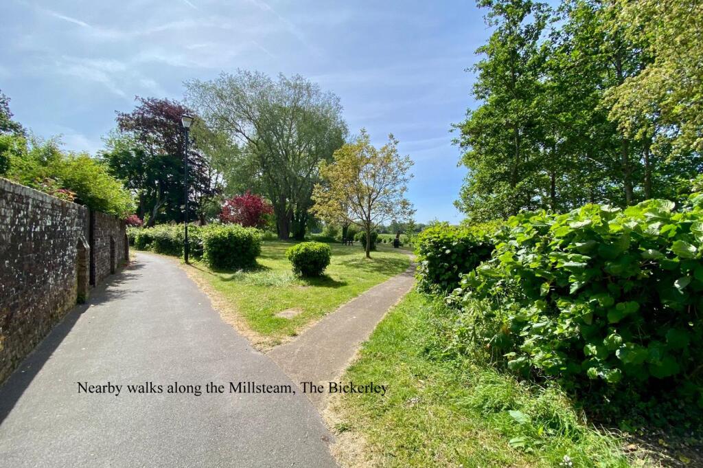 Additional image 16 of Strides Lane, Ringwood, BH24