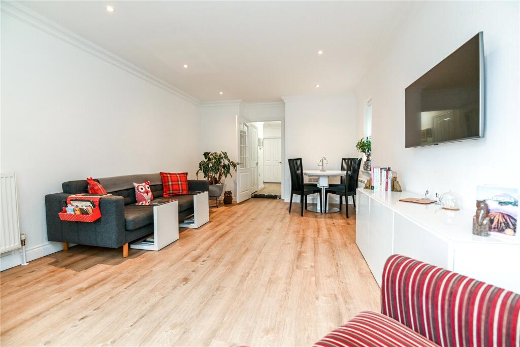 Additional image 15 of Eleanor Court, Caslake Close, New Milton, Hampshire, BH25