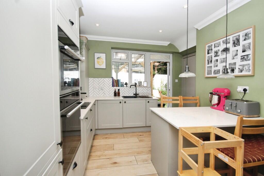 Additional image 6 of Pine Tree Glen, Bournemouth, Dorset, BH4