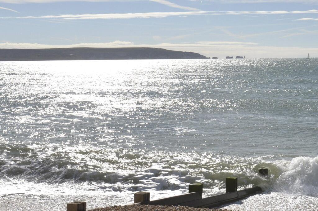 Additional image 10 of Atkinson Close, Barton on Sea, New Milton, Hampshire, BH25