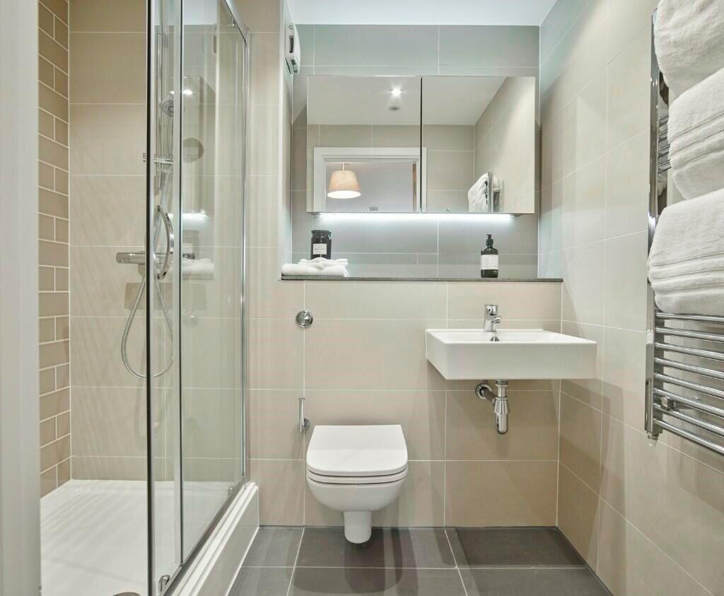 Additional image 8 of 37 Holdenhurst Road Bournemouth BH8