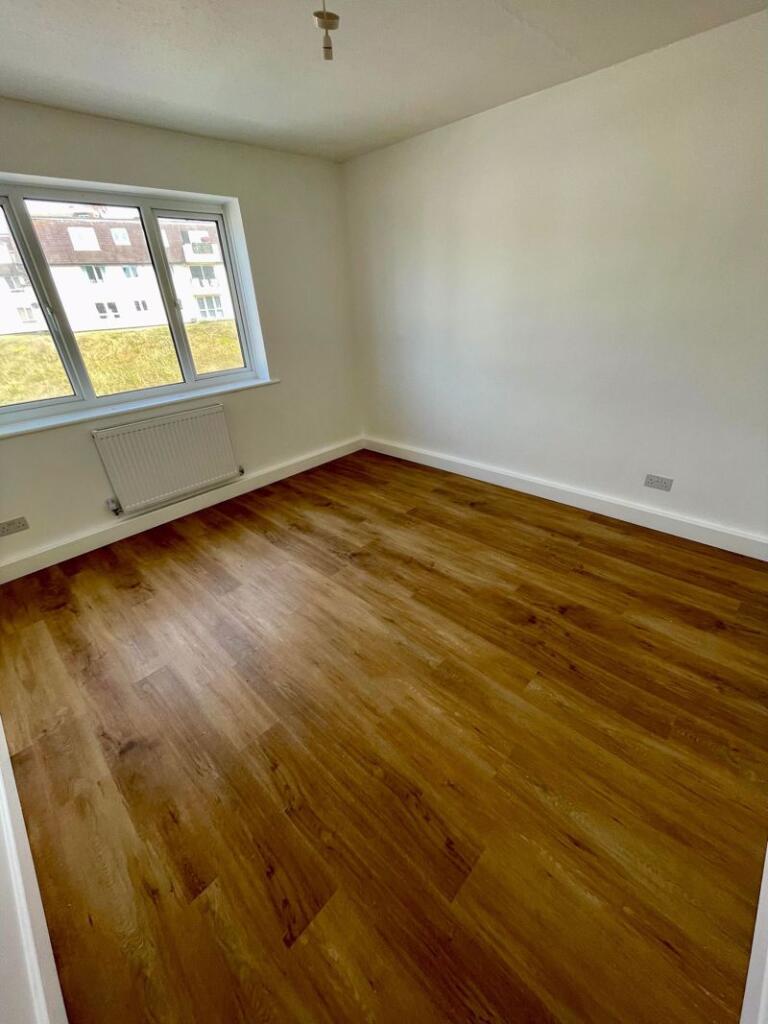 Additional image 4 of Stunning Newly Renovated Flat  - Sea Road - £1600.00 pcm