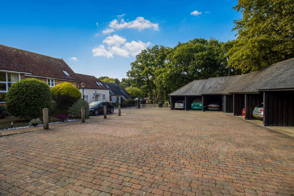 Additional image 30 of Lake Grove Road, New Milton, Hampshire, BH25