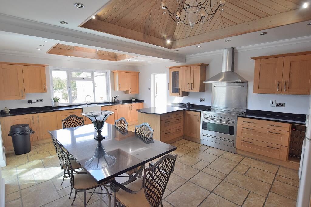 Additional image 7 of New Lane, New Milton, Hampshire. BH25 5TD