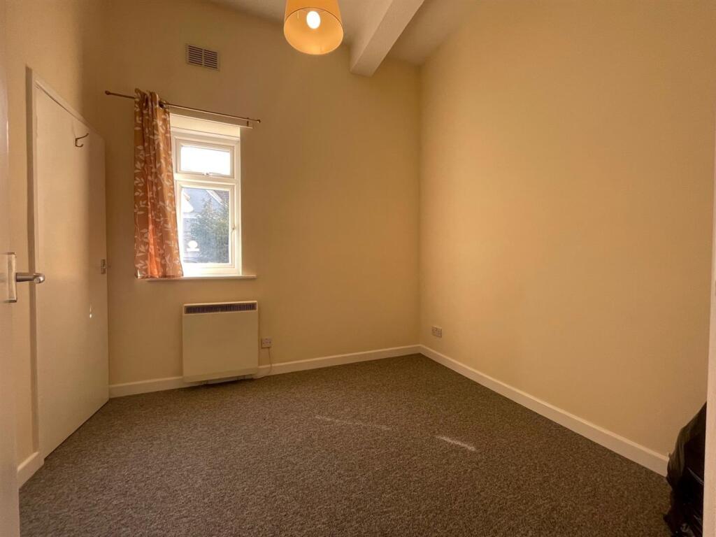 Additional image 4 of York Towers, 5 Pine Tree Glen, Westbourne