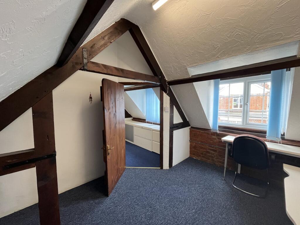 Additional image 3 of The Stables, 30 New Street, Ringwood, BH24 3AD