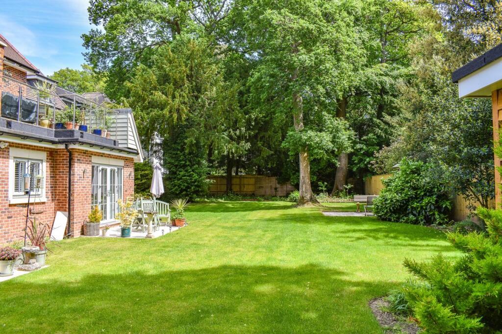 Additional image 10 of 173 Lymington Road, Highcliffe, Christchurch, BH23