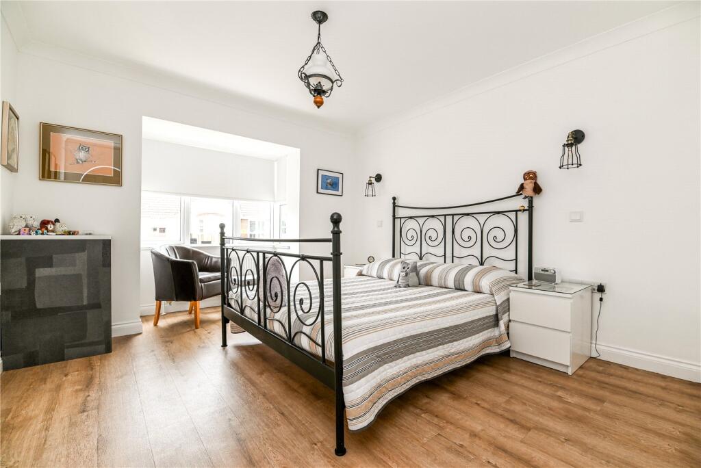 Additional image 8 of Eleanor Court, Caslake Close, New Milton, Hampshire, BH25