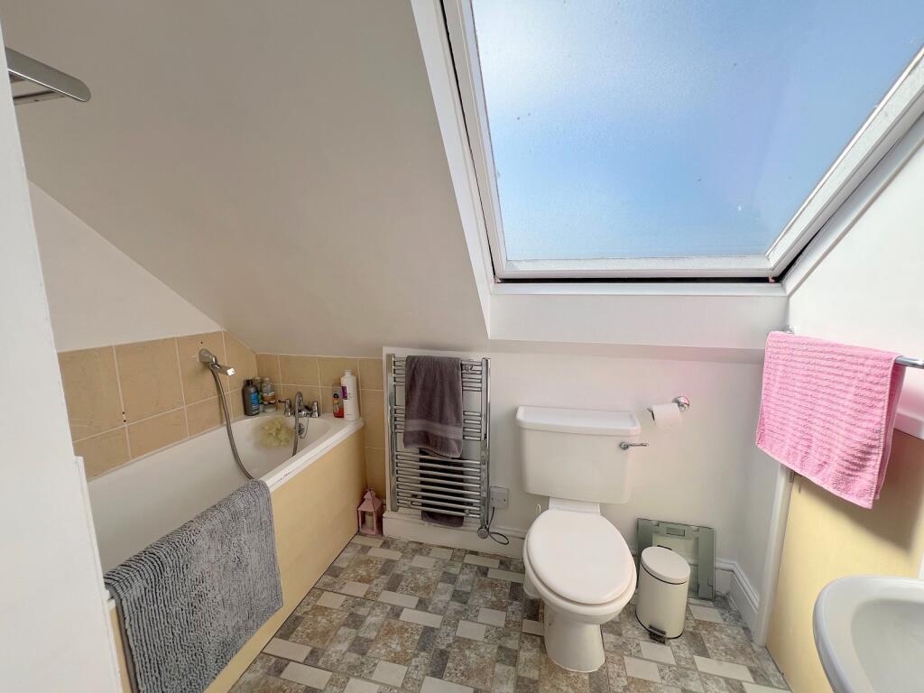 Additional image 7 of Eastlands, New Milton, Hampshire. BH25 5PJ