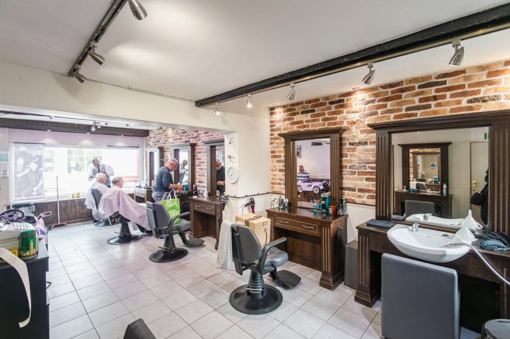 Additional image 3 of 61 High Street, Wimborne Minster, BH21 1HS
