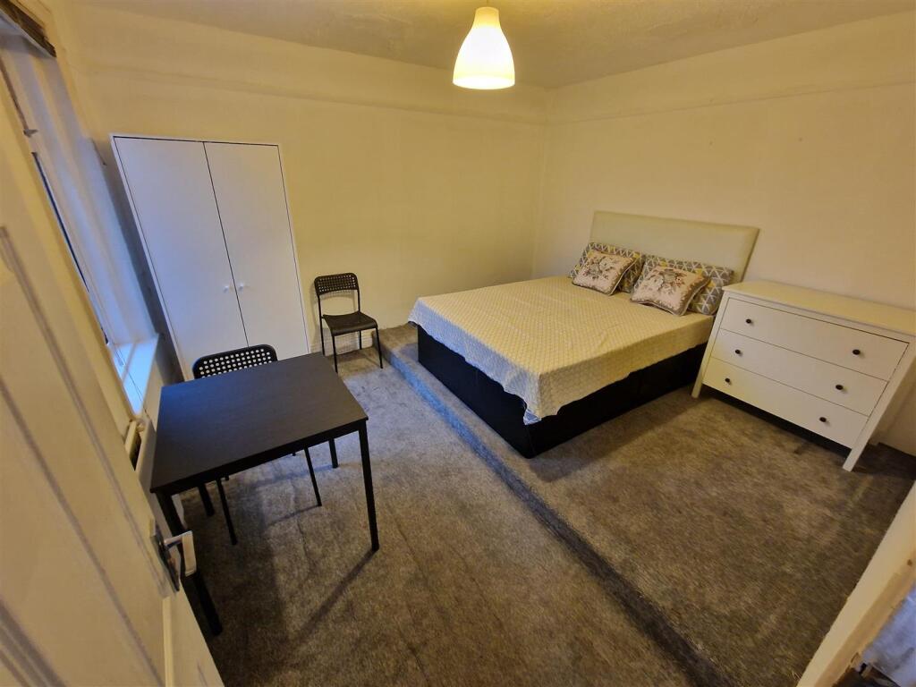 Additional image 10 of Four Stones, Bournemouth, BH1