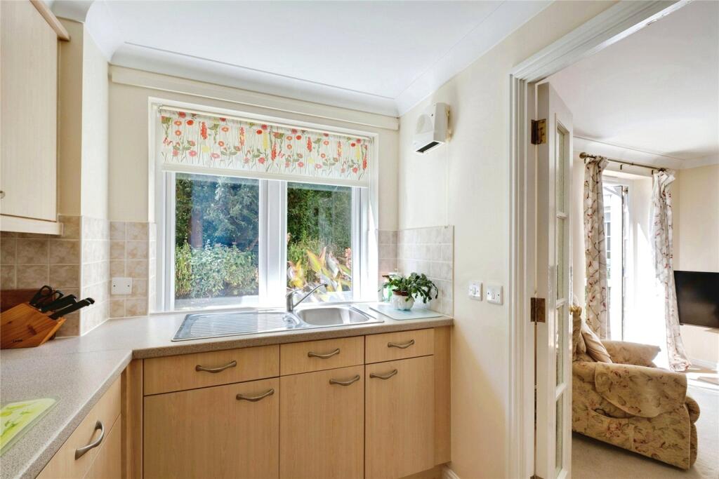 Additional image 9 of Highview Court, Highcliffe