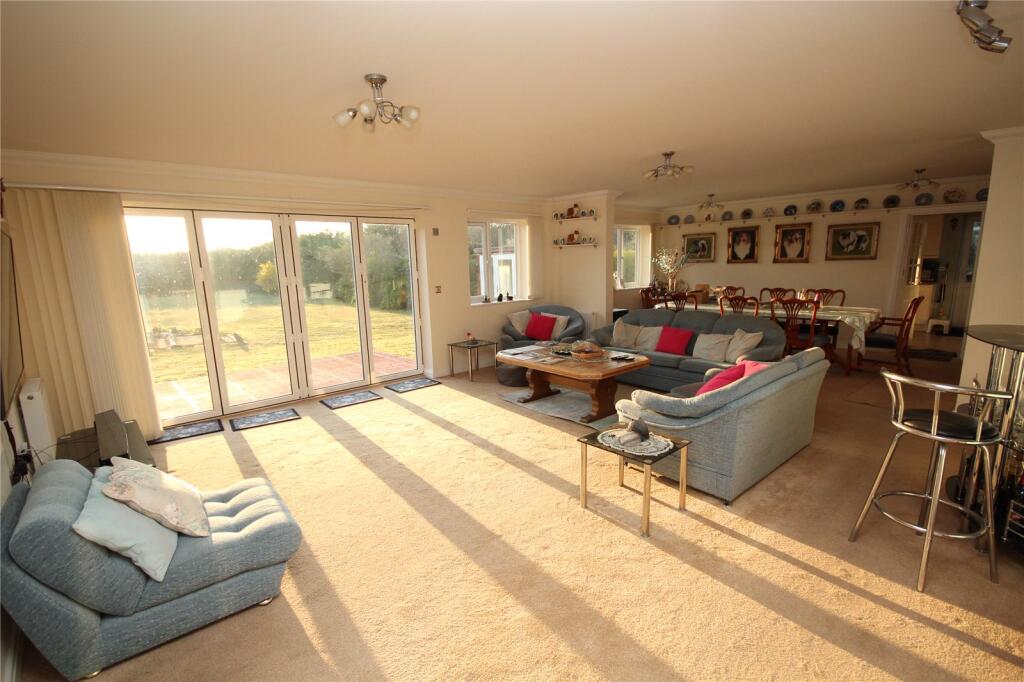 Additional image 9 of Oaks Drive, St. Leonards, Ringwood, Hampshire, BH24