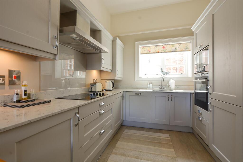 Additional image 4 of Stapehill Abbey, Wimborne