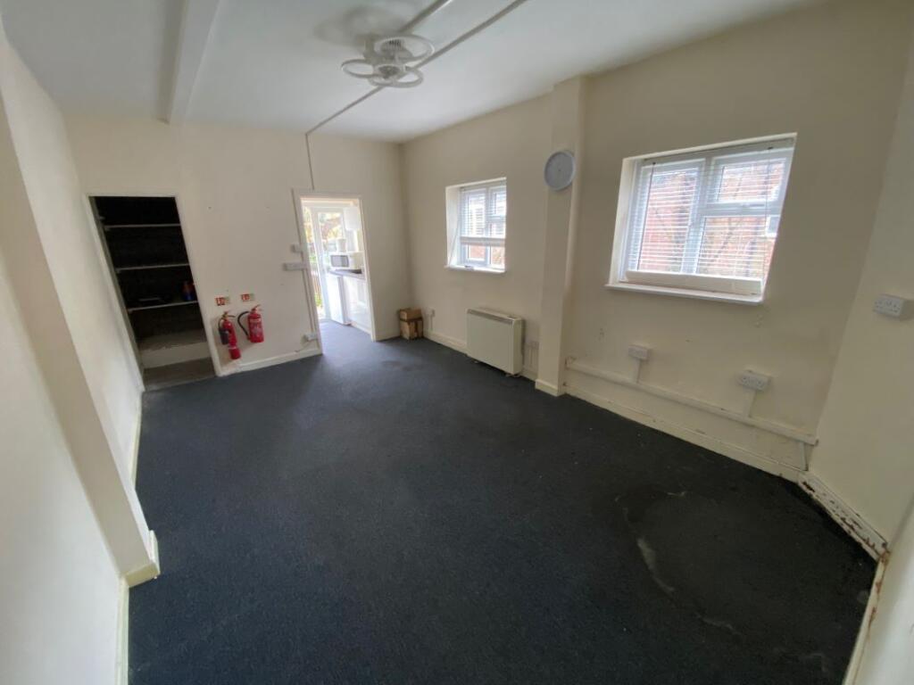 Additional image 10 of 37 East Street, Wimborne, Dorset, BH21 1DU