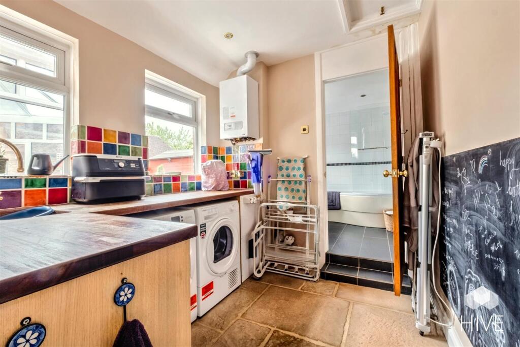 Additional image 12 of Poole Road, Wimborne