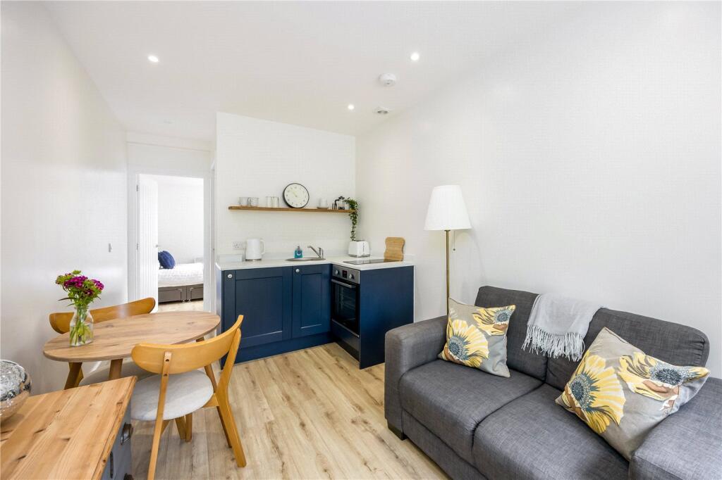 Additional image 13 of Hinton Wood Avenue, Highcliffe, Dorset, BH23