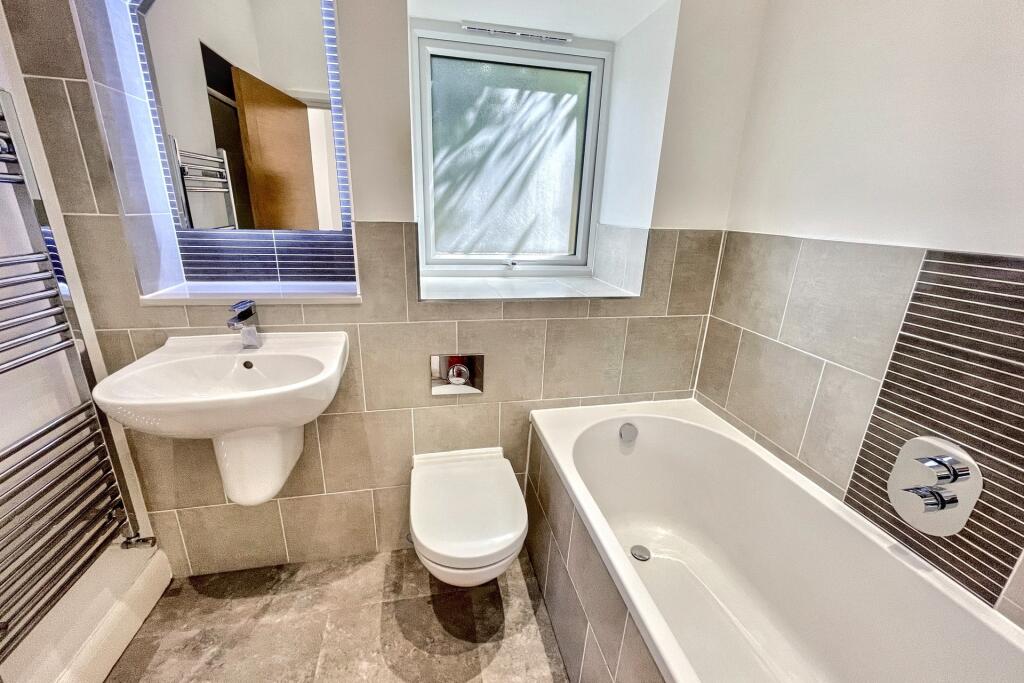 Additional image 29 of Queens Park