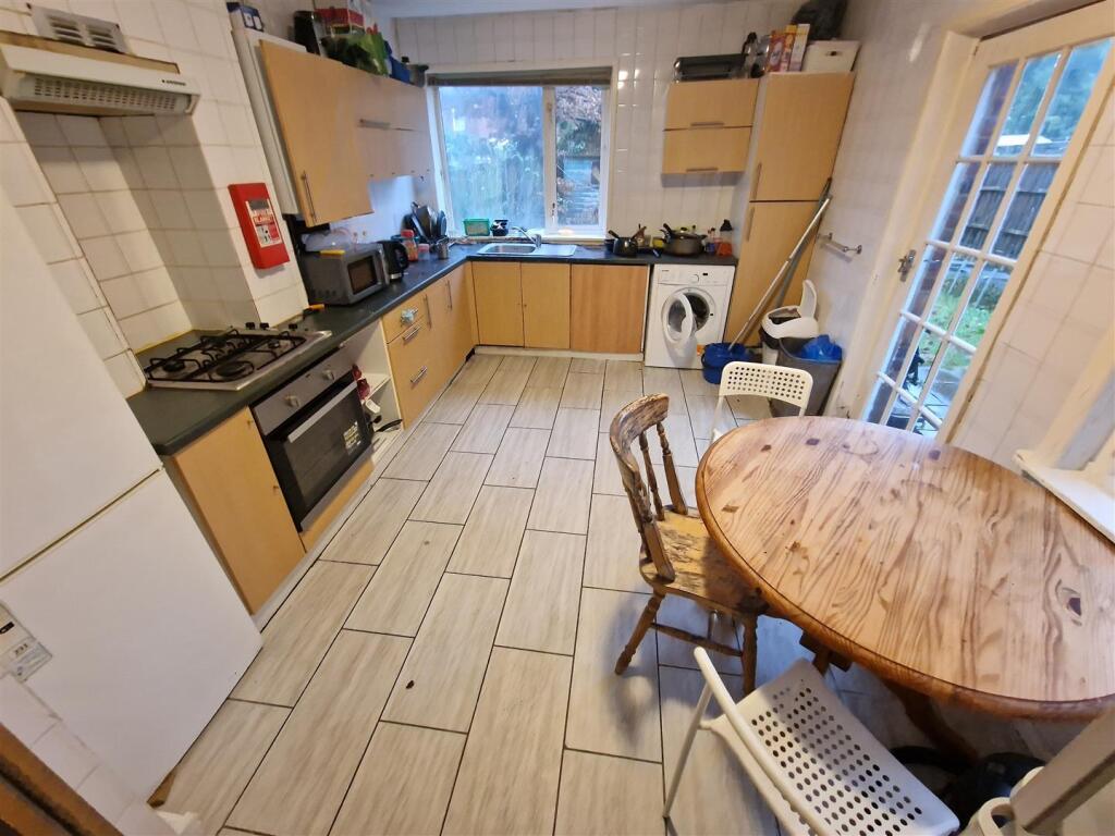 Additional image 8 of Four Stones, Bournemouth, BH1