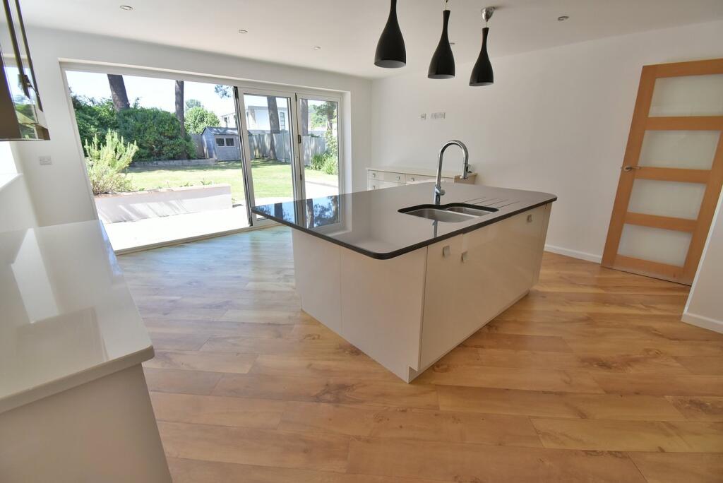 Additional image 7 of Robins Wood Drive, Ferndown, BH22