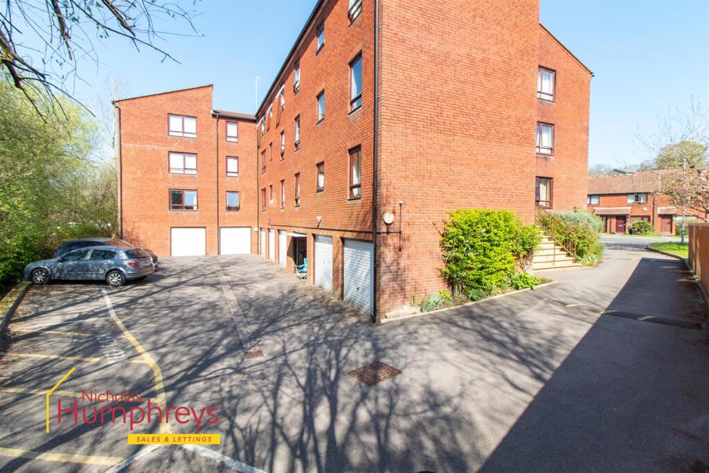 Additional image 6 of Allenview Road, Wimborne