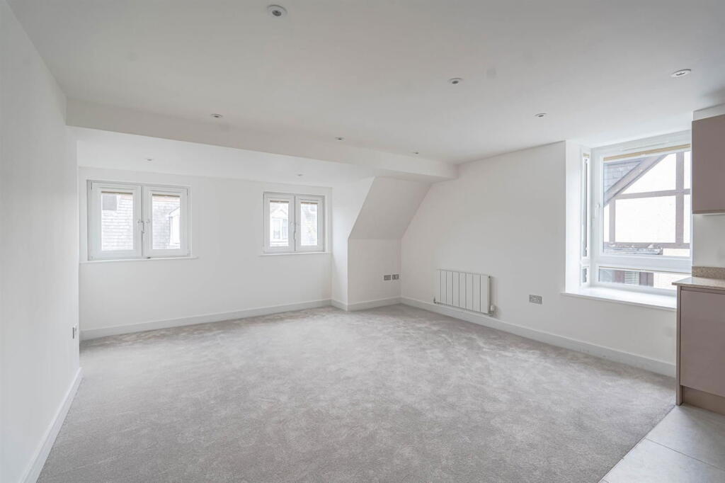 Additional image 6 of 14 Church Lane, Christchurch, Dorset, BH23 1FF
