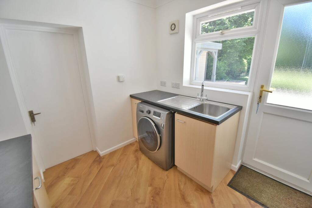 Additional image 8 of Robins Wood Drive, Ferndown, BH22