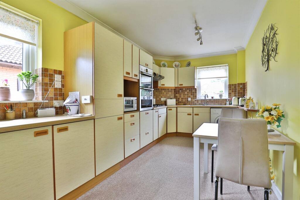 Additional image 8 of Roslin Road South, Bournemouth