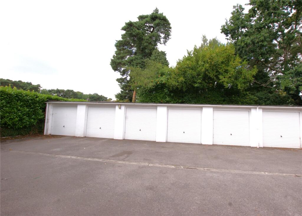 Additional image 13 of Flat 1, Red Roofs, Dudsbury Avenue, Ferndown, Dorset, BH22