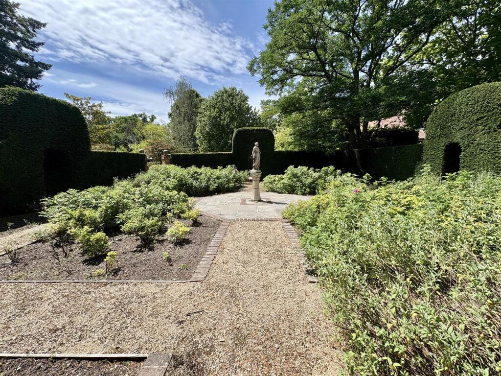 Additional image 31 of Wimborne Road West, Wimborne