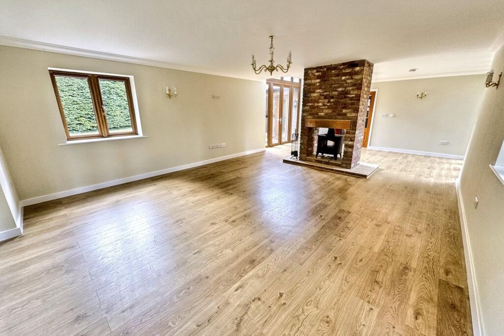 Additional image 6 of Horton