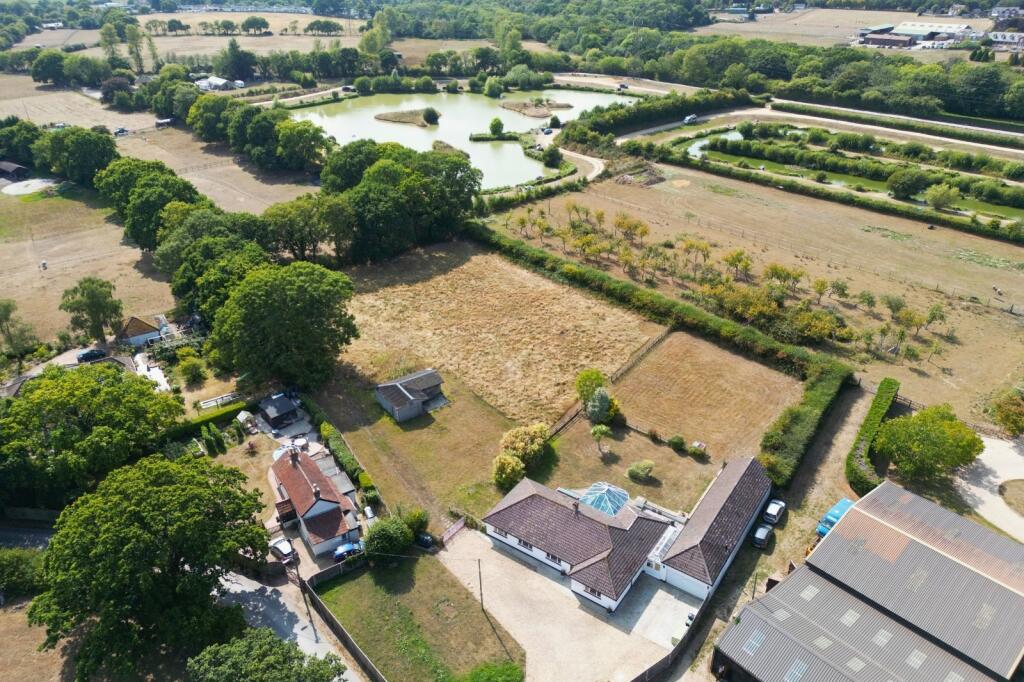 Property image for New Lane, New Milton, Hampshire. BH25 5TD