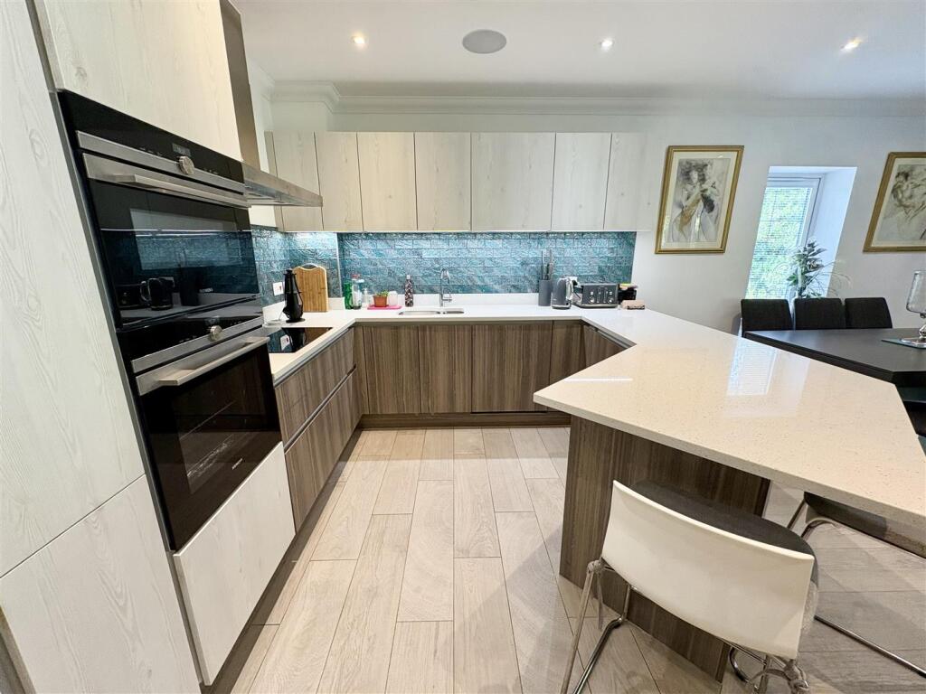 Additional image 14 of 38 Golf Links Road, Ferndown