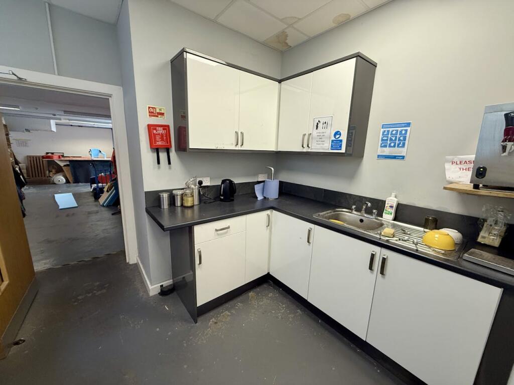 Additional image 7 of Crow House, Crow Arch Lane Industrial Estate, Crow Arch Lane, Ringwood, BH24 1PD