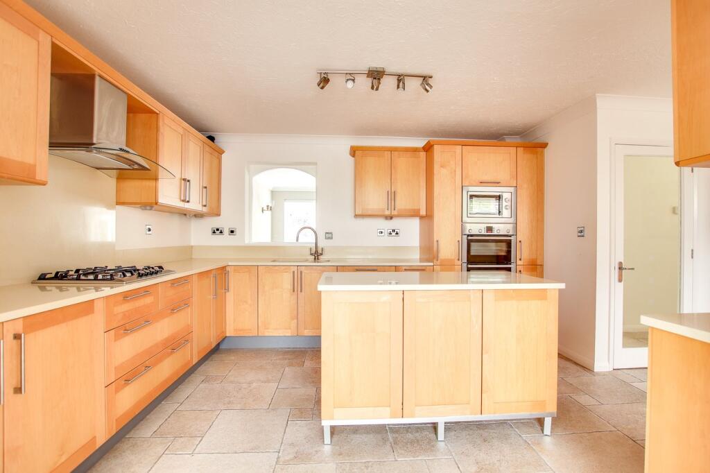 Additional image 9 of Vecta Close, Friars Cliff, Christchurch, BH23