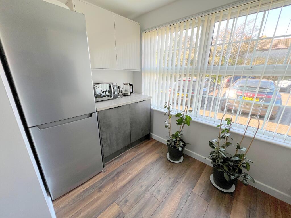 Additional image 14 of Knighton Park, Sea Road, Barton On Sea, New Milton, Hampshire. BH25 7PG