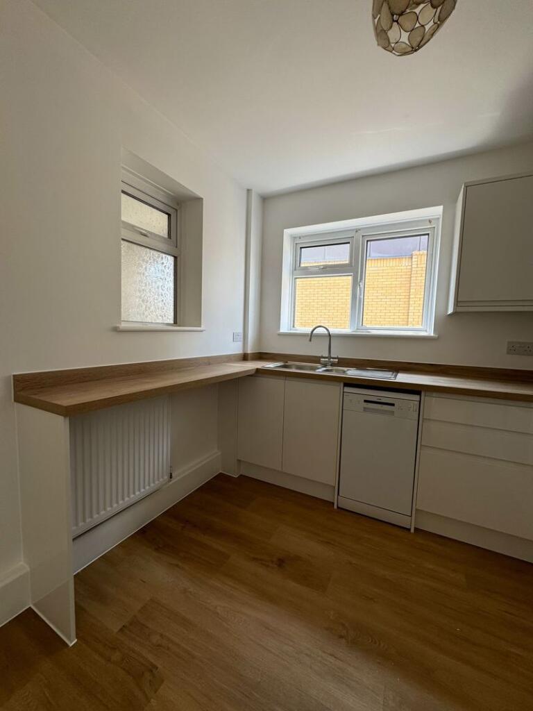 Additional image 17 of Stunning Newly Renovated Flat  - Sea Road - £1600.00 pcm