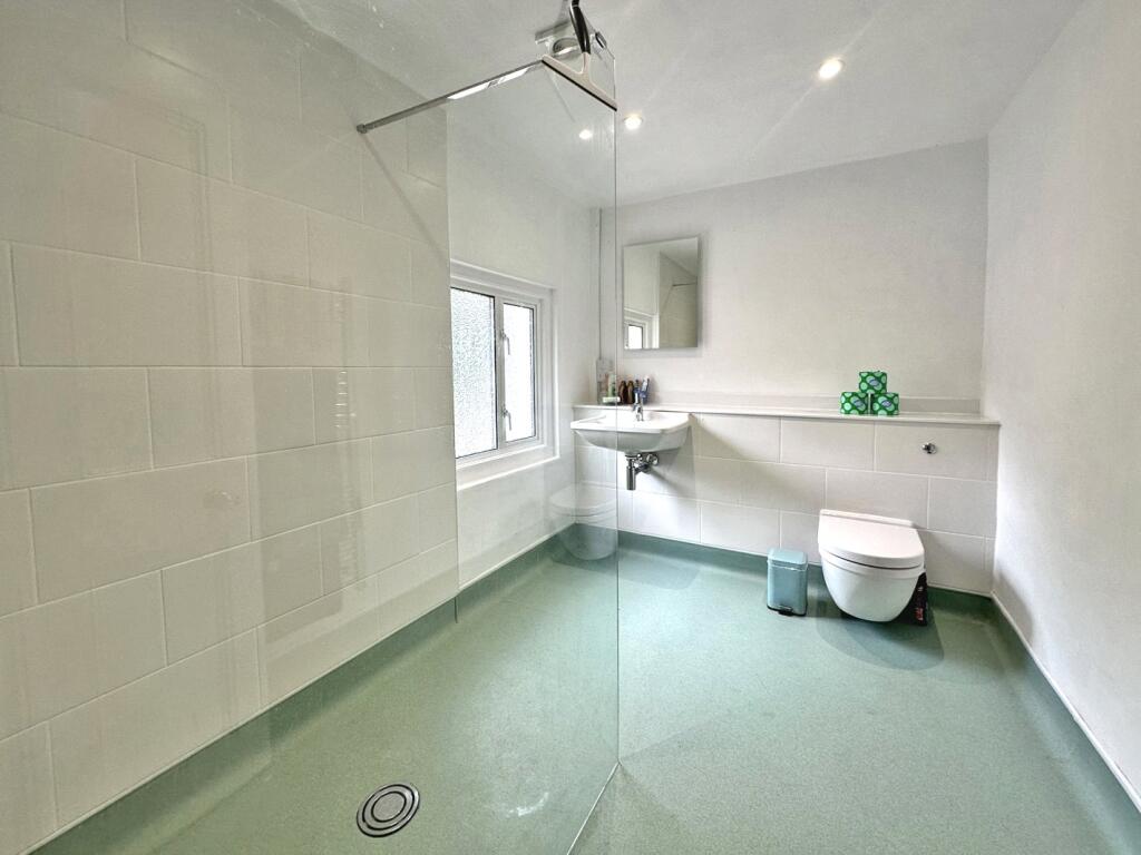 Additional image 17 of Lyndhurst Road, Christchurch, Dorset, BH23