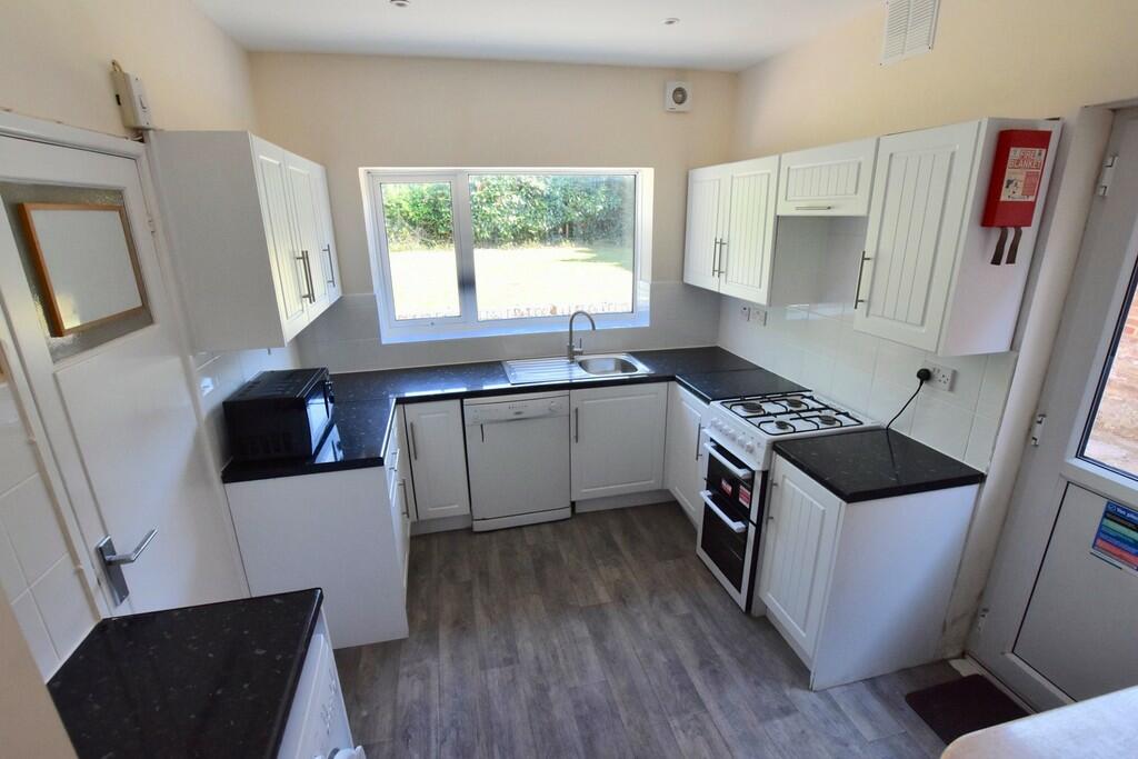 Additional image 33 of Stanfield Road, Winton