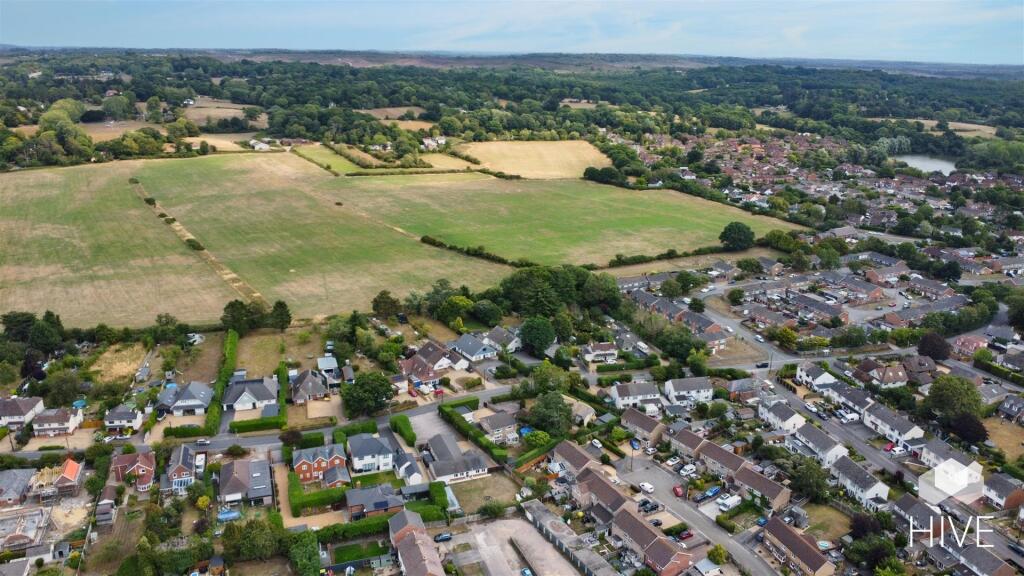 Additional image 18 of Old Barn Close, Ringwood