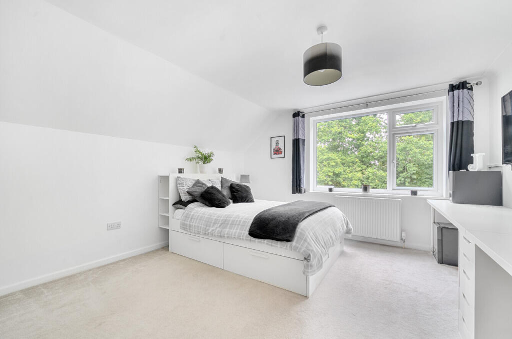 Additional image 25 of Barrs Avenue, New Milton, BH25