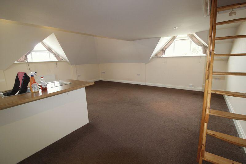 Additional image 4 of One Bedroom/studio Apartment To Rent – Southbourne