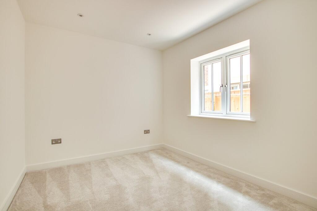 Additional image 8 of 173 Lymington Road, Highcliffe, Christchurch, BH23