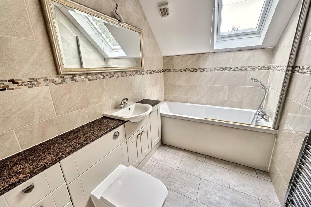 Additional image 15 of Horton