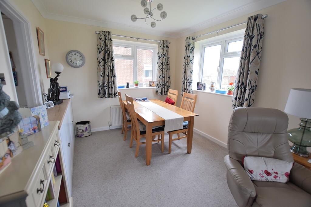 Additional image 8 of Barton Wood Road, Barton On Sea, New Milton, Hampshire. BH25 7NN