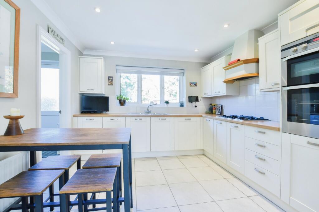 Additional image 5 of Langley Chase, Ringwood, BH24