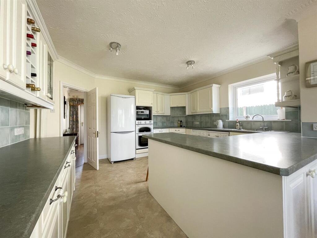 Additional image 8 of Longfield Drive, West Parley, Ferndown
