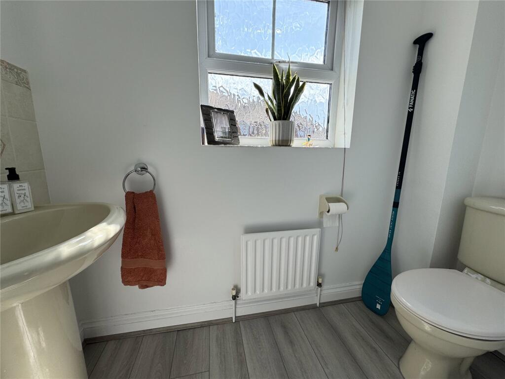 Additional image 12 of Marine Drive, Barton On Sea, Hampshire, BH25